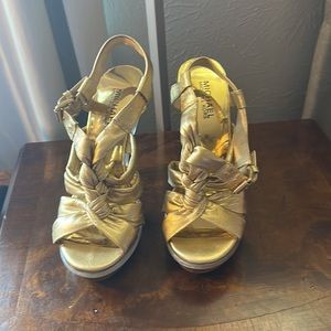 Michael by Michael Kors Lillie Gold Braided Heeled Platform Sandal size 6.5